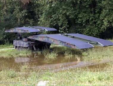 Βίντεο: Γέφυρες εφόδου Leguan μεταφέρουν οι Τούρκοι από τον Έβρο στην Αφρίν! - Περνάνε τον Ευφράτη!